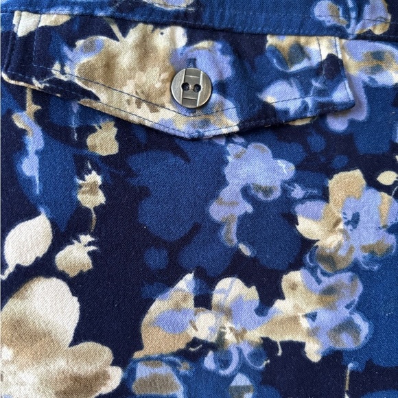 Baxter & Wells Button Down Jacket Women’s Size Medium Blue Floral Front Pockets - Picture 5 of 5
